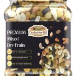 Dailyherbs Mix Dry Fruits [Almonds, Cashews, Walnut, Green & Black Raisins, Kiwi, Apricot](500 G)